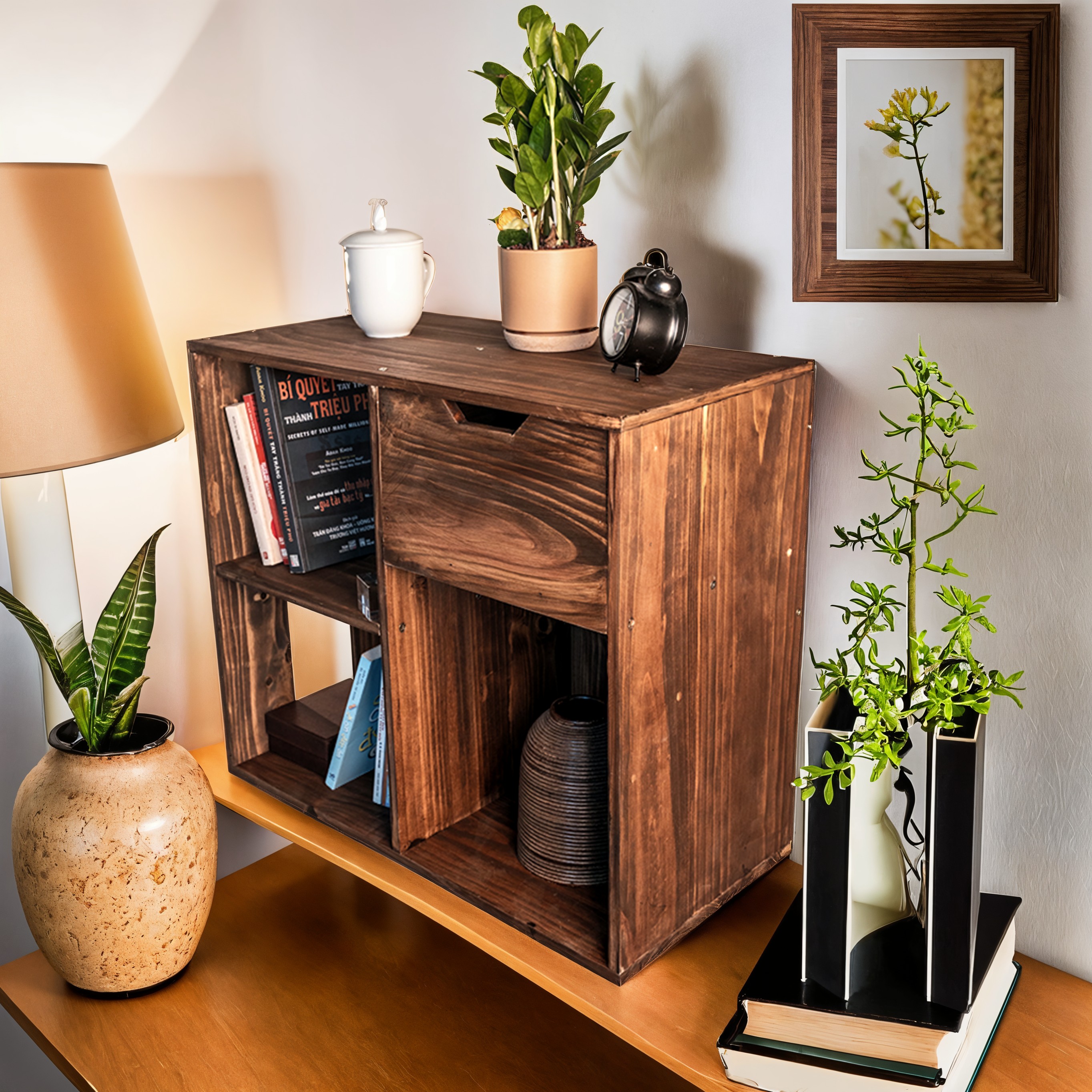 Khách gửi ảnh mẫu kệ gỗ decor phòng